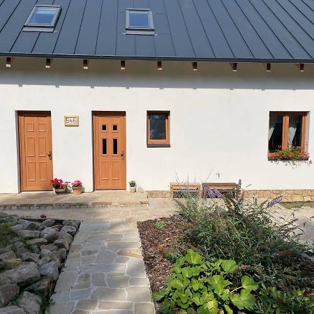 Lovely Fully-Equipped Studio In Tisa Village. Rocks Only 5 Minutes Walk Ngoại thất bức ảnh